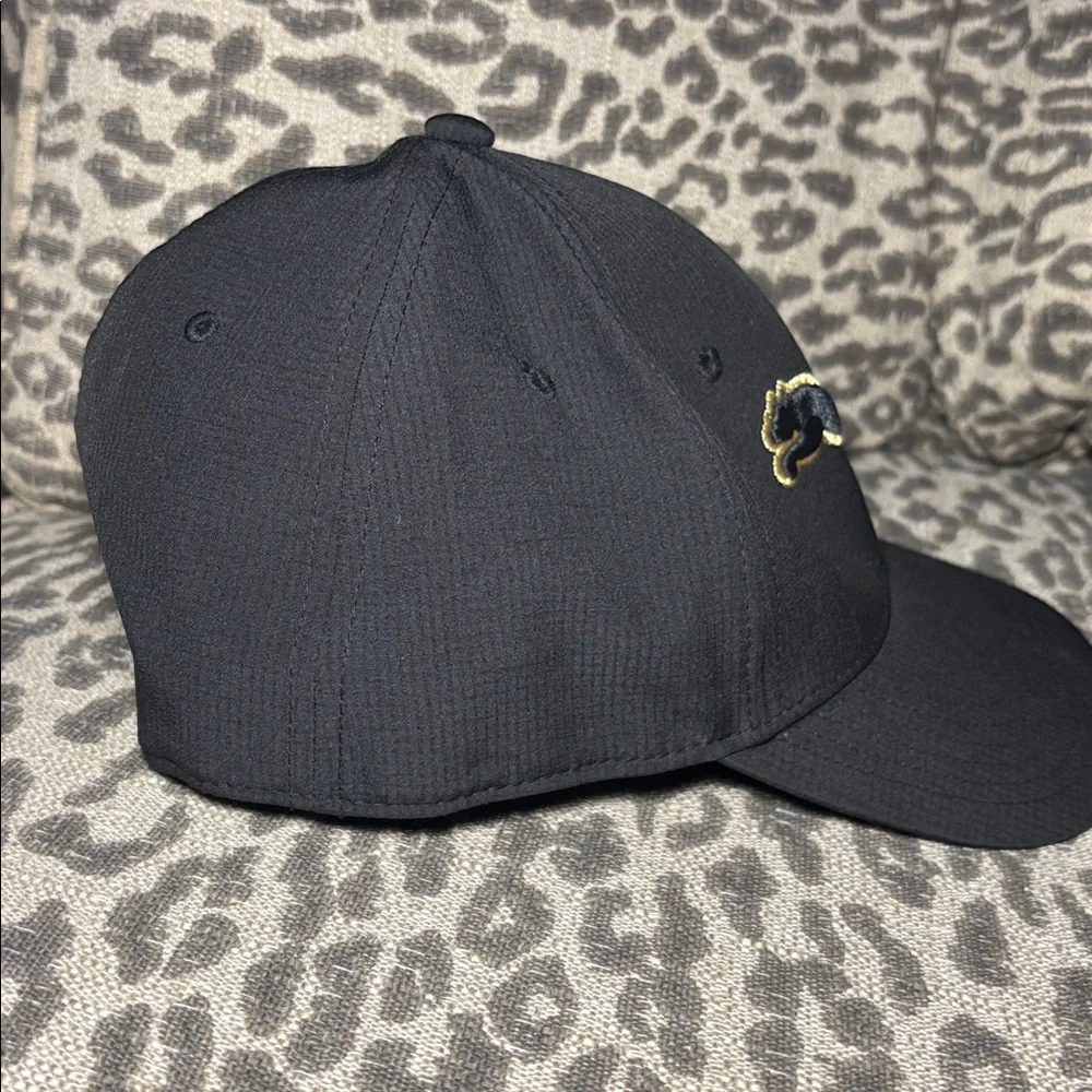 Puma black and gold logo ballcap stretch fit elastic hat fitted ballcap large/xl